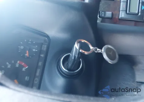 1998 Mercedes-Benz S 420 from USA, damaged, VIN WDBGA43G8WA387815